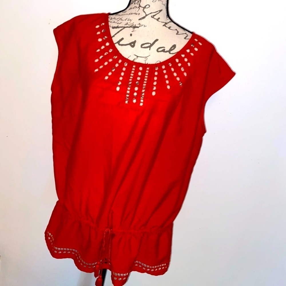 # NWOT Lane Bryant 18/20 peplum net Trim Sleeveless Top